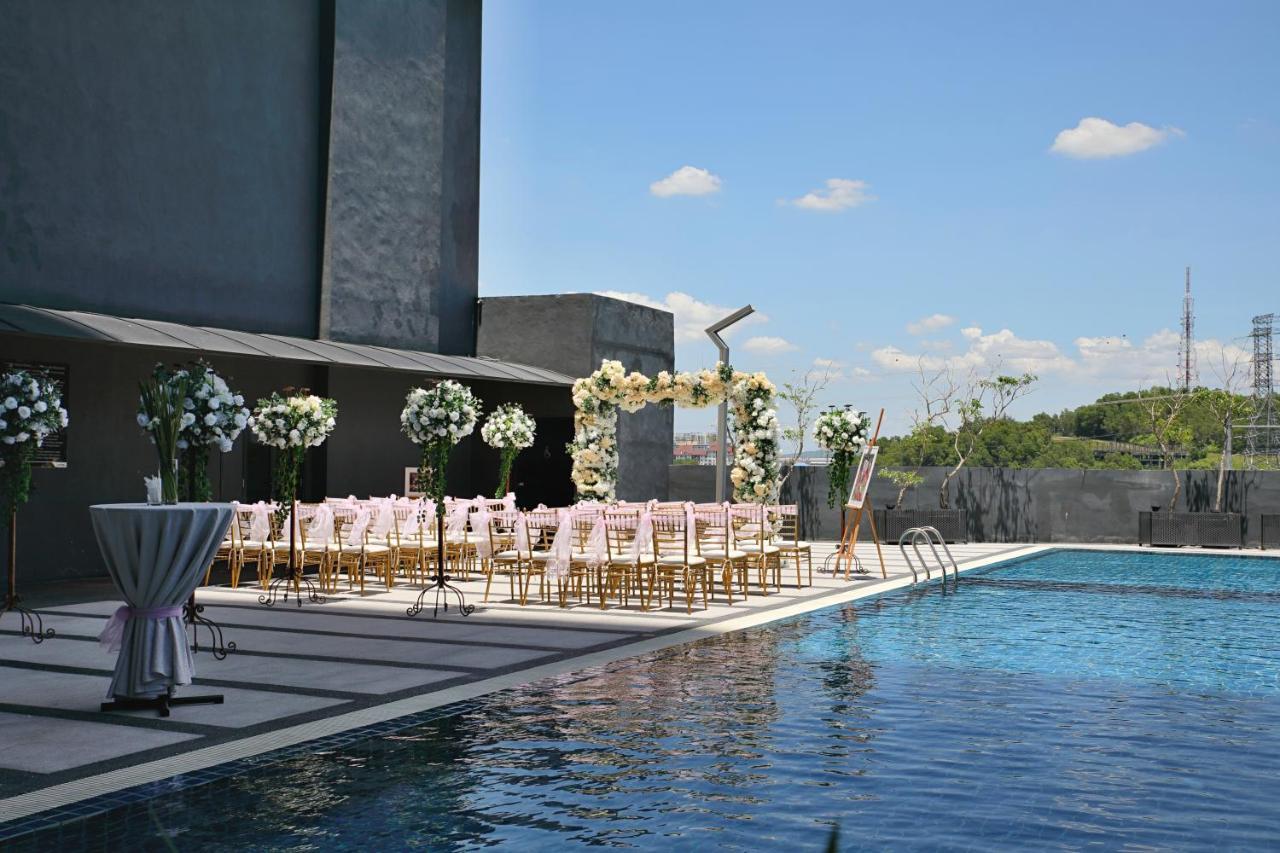 Geno Hotel Shah Alam Exteriör bild